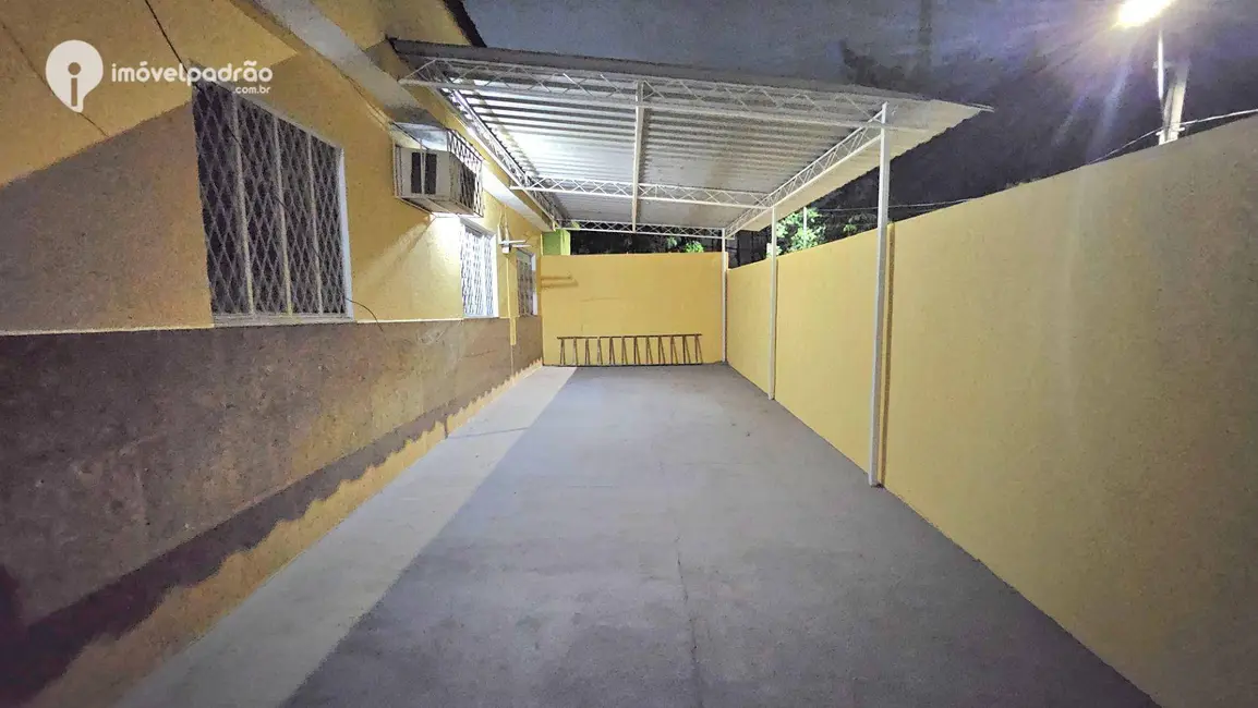 Foto 8 de Casa com 2 quartos para alugar, 400m2 em Nova Iguacu - RJ