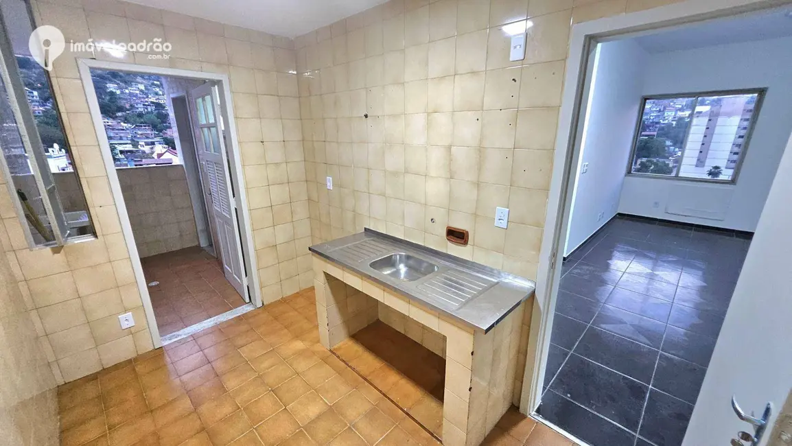 Foto 6 de Apartamento com 2 quartos à venda, 86m2 em Caonze, Nova Iguacu - RJ