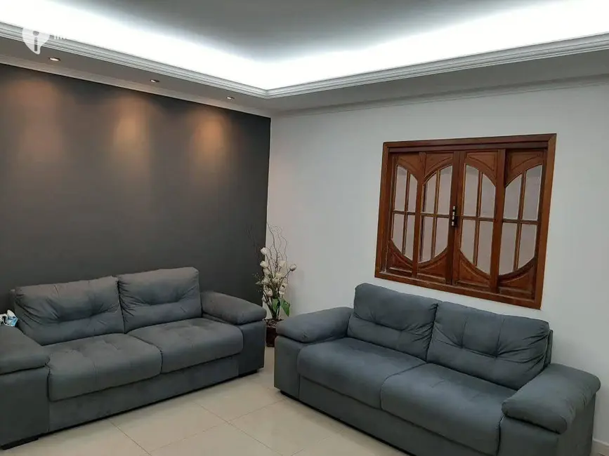 Casa com 3 quartos à venda, 330m2 em Jardim Nova Era, Nova Iguacu - RJ - imagem 5 Foto 5 de Casa com 3 quartos à venda, 330m2 em Jardim Nova Era, Nova Iguacu - RJ