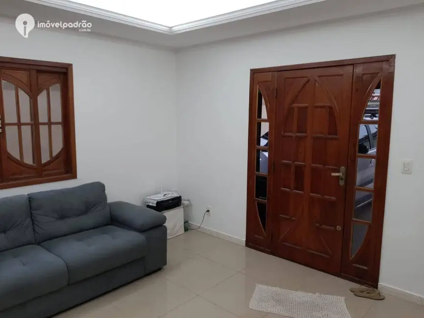 Casa com 3 quartos à venda, 330m2 em Jardim Nova Era, Nova Iguacu - RJ - imagem 6 Foto 6 de Casa com 3 quartos à venda, 330m2 em Jardim Nova Era, Nova Iguacu - RJ