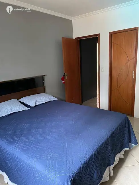 Casa com 3 quartos à venda, 330m2 em Jardim Nova Era, Nova Iguacu - RJ - imagem 7 Foto 7 de Casa com 3 quartos à venda, 330m2 em Jardim Nova Era, Nova Iguacu - RJ