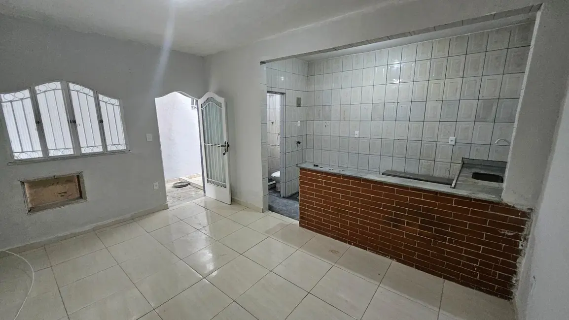 Foto 3 de Casa com 1 quarto para alugar, 35m2 em Nova Iguacu - RJ
