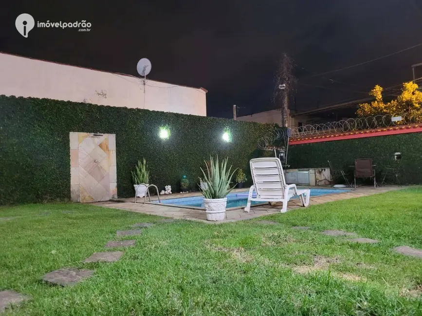 Casa com 2 quartos à venda e para alugar, 720m2 em Metrópole, Nova Iguacu - RJ - imagem 5 Foto 5 de Casa com 2 quartos à venda e para alugar, 720m2 em Metrópole, Nova Iguacu - RJ
