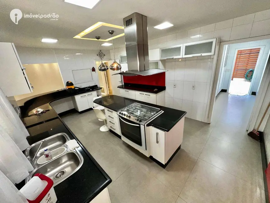 Casa de Condomínio com 3 quartos à venda, 300m2 em Ouro Preto, Nova Iguacu - RJ - imagem 7 Foto 7 de Casa de Condomínio com 3 quartos à venda, 300m2 em Ouro Preto, Nova Iguacu - RJ
