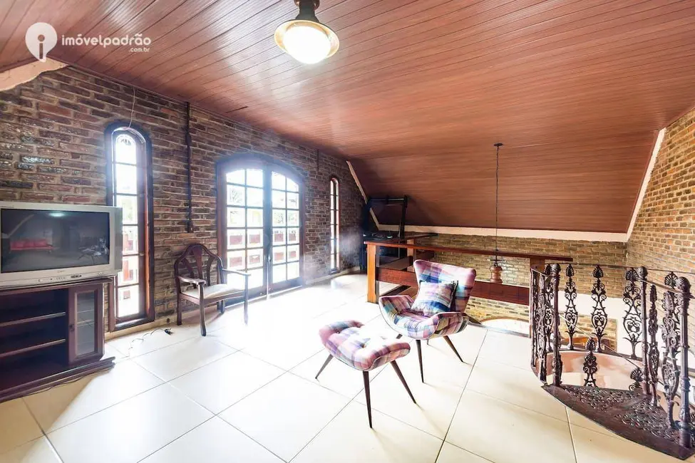 Foto 4 de Casa de Condomínio com 5 quartos à venda, 450m2 em Angra Dos Reis - RJ