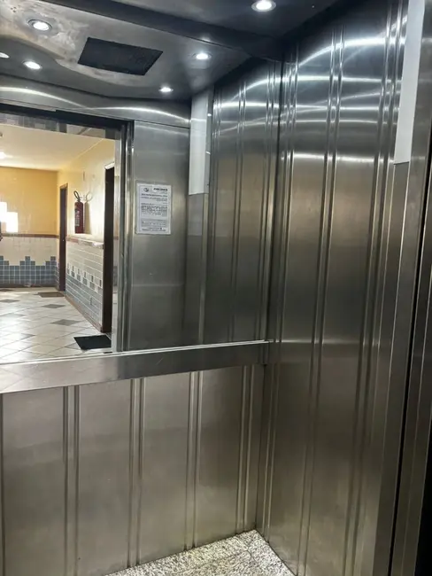 Sala Comercial à venda e para alugar, 49m2 em Centro, Nova Iguacu - RJ - imagem 6 Foto 6 de Sala Comercial à venda e para alugar, 49m2 em Centro, Nova Iguacu - RJ