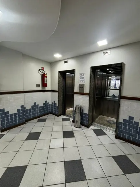 Sala Comercial à venda e para alugar, 49m2 em Centro, Nova Iguacu - RJ - imagem 9 Foto 9 de Sala Comercial à venda e para alugar, 49m2 em Centro, Nova Iguacu - RJ