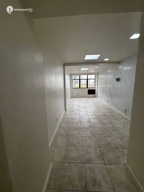 Sala Comercial à venda e para alugar, 49m2 em Centro, Nova Iguacu - RJ - imagem 3 Foto 3 de Sala Comercial à venda e para alugar, 49m2 em Centro, Nova Iguacu - RJ