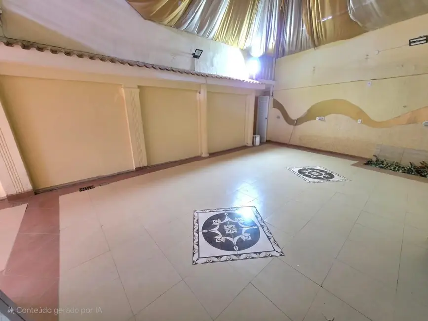 Casa com 3 quartos à venda, 200m2 em Comendador Soares, Nova Iguacu - RJ - imagem 9 Foto 9 de Casa com 3 quartos à venda, 200m2 em Comendador Soares, Nova Iguacu - RJ