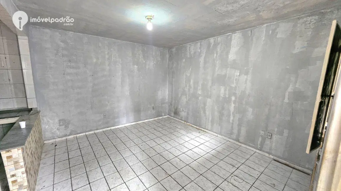 Foto 2 de Casa com 1 quarto para alugar, 45m2 em Nova Iguacu - RJ