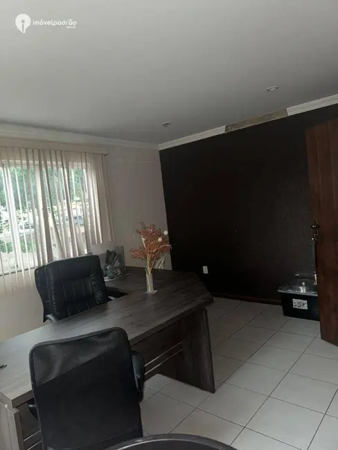 Armazém / Galpão à venda, 360m2 em Vila São Luis, Nova Iguacu - RJ - imagem 2 Foto 2 de Armazém / Galpão à venda, 360m2 em Vila São Luis, Nova Iguacu - RJ