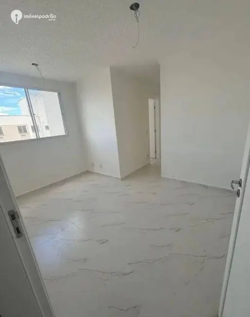 Foto 2 de Apartamento com 2 quartos à venda, 46m2 em Jardim Jasmim, Nova Iguacu - RJ