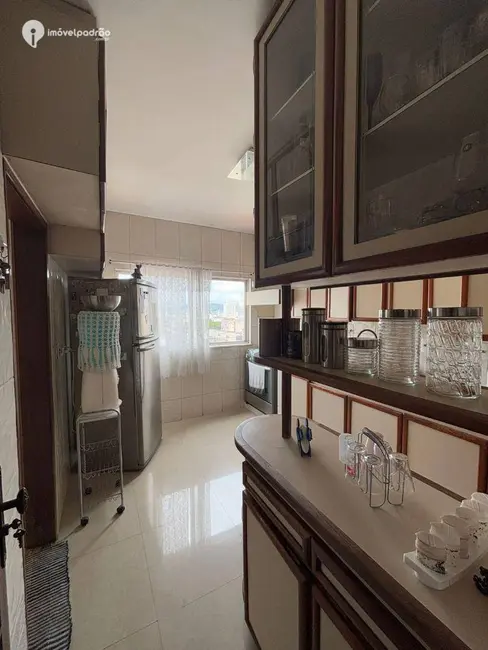 Cobertura com 4 quartos à venda, 188m2 em Centro, Nova Iguacu - RJ - imagem 7 Foto 7 de Cobertura com 4 quartos à venda, 188m2 em Centro, Nova Iguacu - RJ