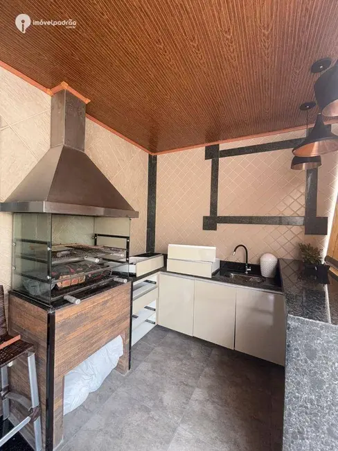 Cobertura com 4 quartos à venda, 188m2 em Centro, Nova Iguacu - RJ - imagem 3 Foto 3 de Cobertura com 4 quartos à venda, 188m2 em Centro, Nova Iguacu - RJ