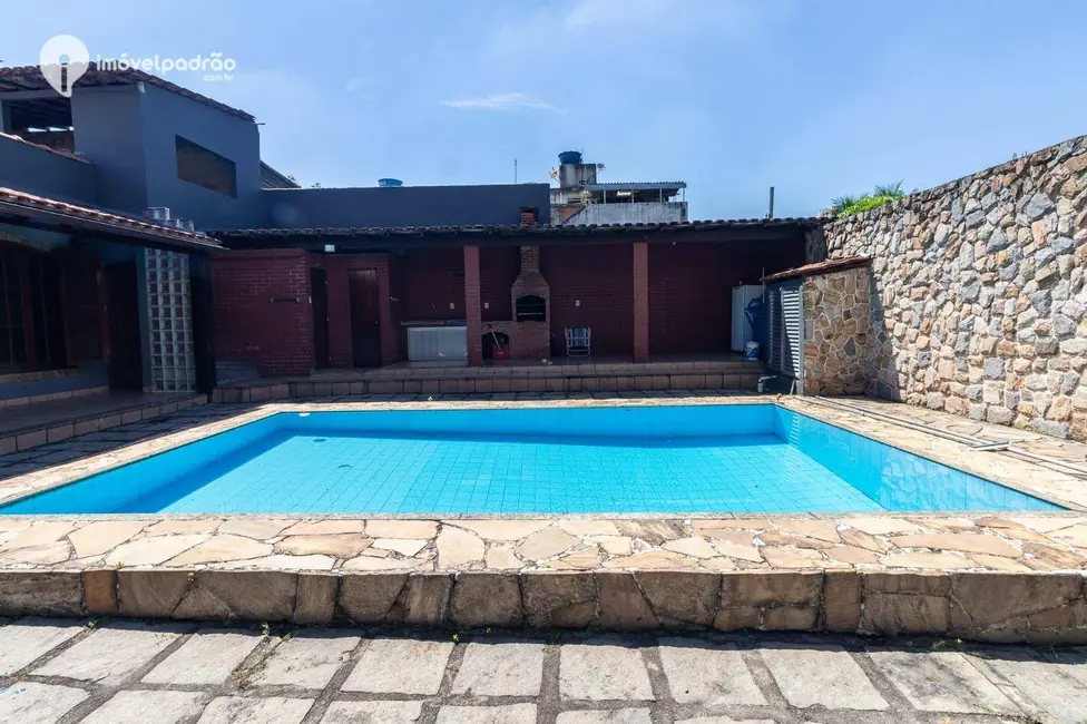 Casa com 4 quartos à venda, 320m2 em Nova Cidade, Nilopolis - RJ - imagem 3 Foto 3 de Casa com 4 quartos à venda, 320m2 em Nova Cidade, Nilopolis - RJ