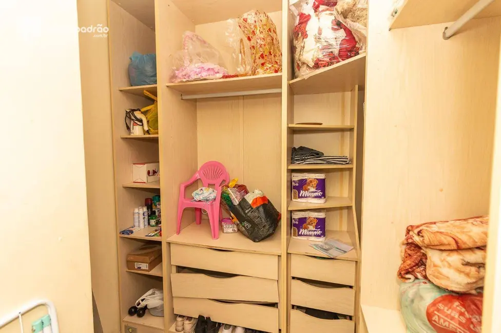 Casa com 4 quartos à venda, 320m2 em Nova Cidade, Nilopolis - RJ - imagem 6 Foto 6 de Casa com 4 quartos à venda, 320m2 em Nova Cidade, Nilopolis - RJ