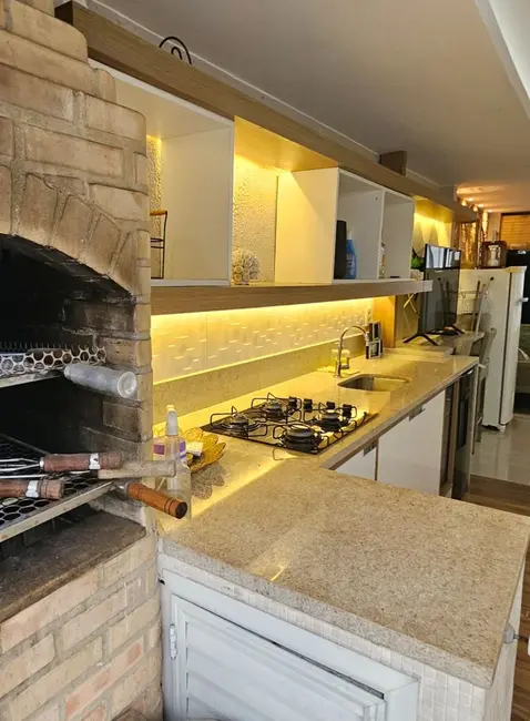 Casa de Condomínio com 4 quartos à venda, 225m2 em Centro, Nova Iguacu - RJ - imagem 8 Foto 8 de Casa de Condomínio com 4 quartos à venda, 225m2 em Centro, Nova Iguacu - RJ