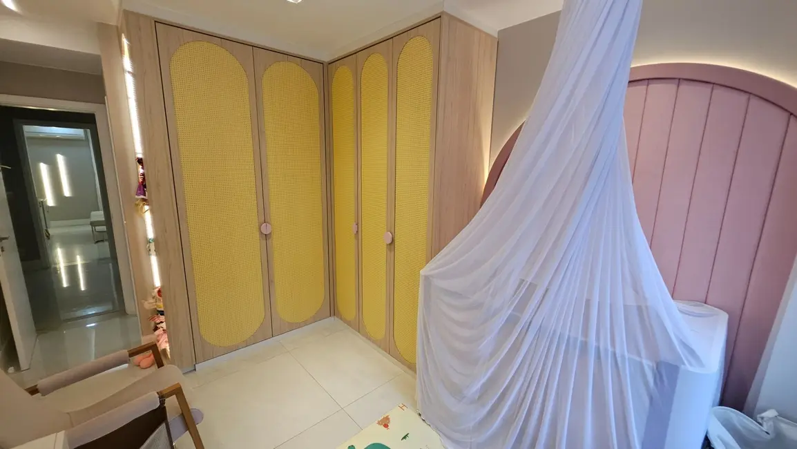 Casa de Condomínio com 4 quartos à venda, 225m2 em Centro, Nova Iguacu - RJ - imagem 6 Foto 6 de Casa de Condomínio com 4 quartos à venda, 225m2 em Centro, Nova Iguacu - RJ
