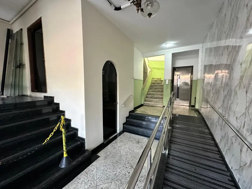 Sala Comercial para alugar, 22m2 em Centro, Nova Iguacu - RJ - imagem 6 Foto 6 de Sala Comercial para alugar, 22m2 em Centro, Nova Iguacu - RJ