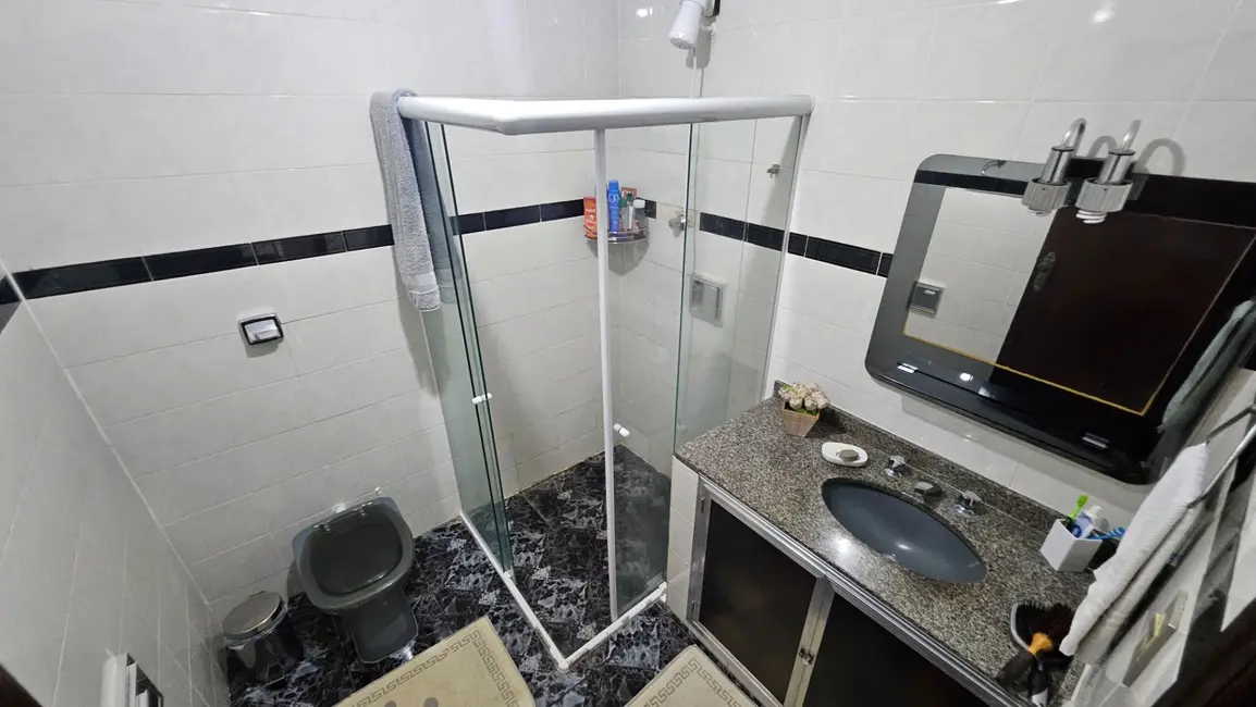 Casa com 5 quartos à venda, 400m2 em Parque Ulisses, Nova Iguacu - RJ - imagem 9 Foto 9 de Casa com 5 quartos à venda, 400m2 em Parque Ulisses, Nova Iguacu - RJ