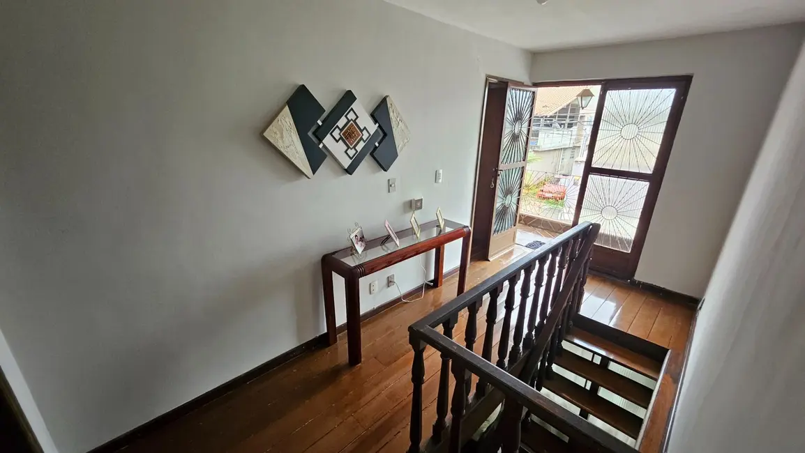 Casa com 5 quartos à venda, 400m2 em Parque Ulisses, Nova Iguacu - RJ - imagem 7 Foto 7 de Casa com 5 quartos à venda, 400m2 em Parque Ulisses, Nova Iguacu - RJ