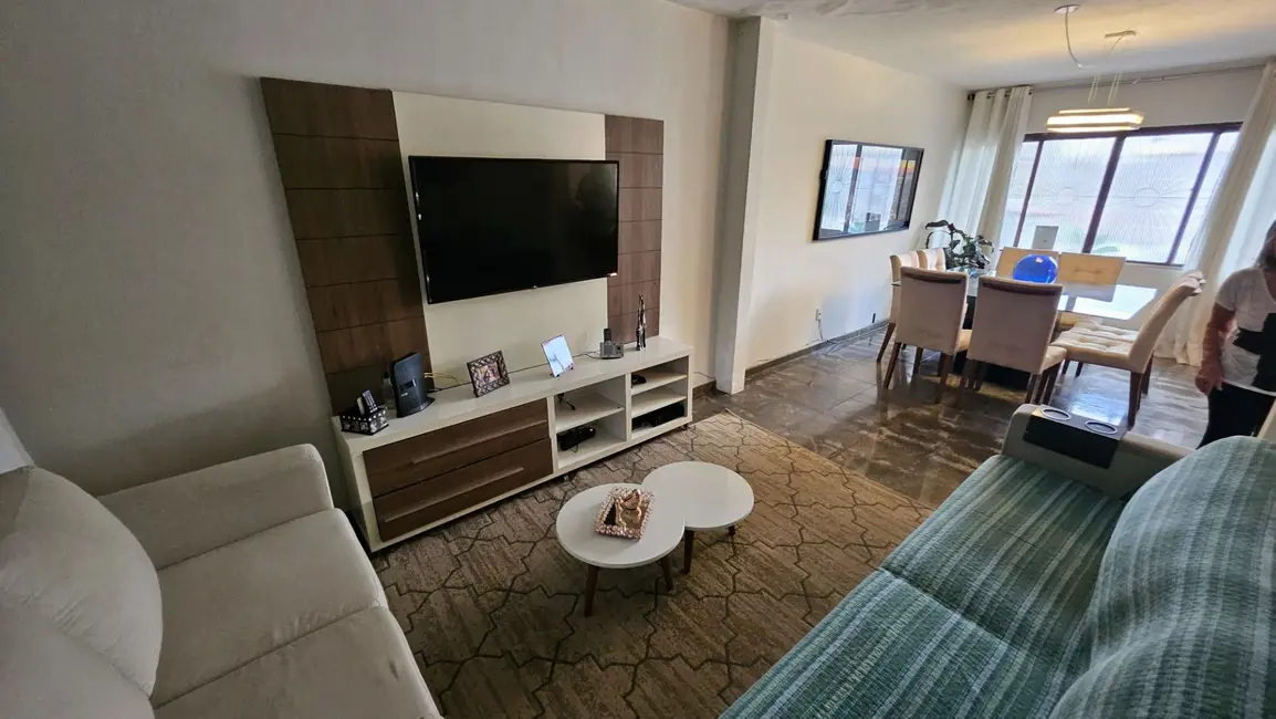 Foto 1 de Casa com 5 quartos à venda, 400m2 em Parque Ulisses, Nova Iguacu - RJ