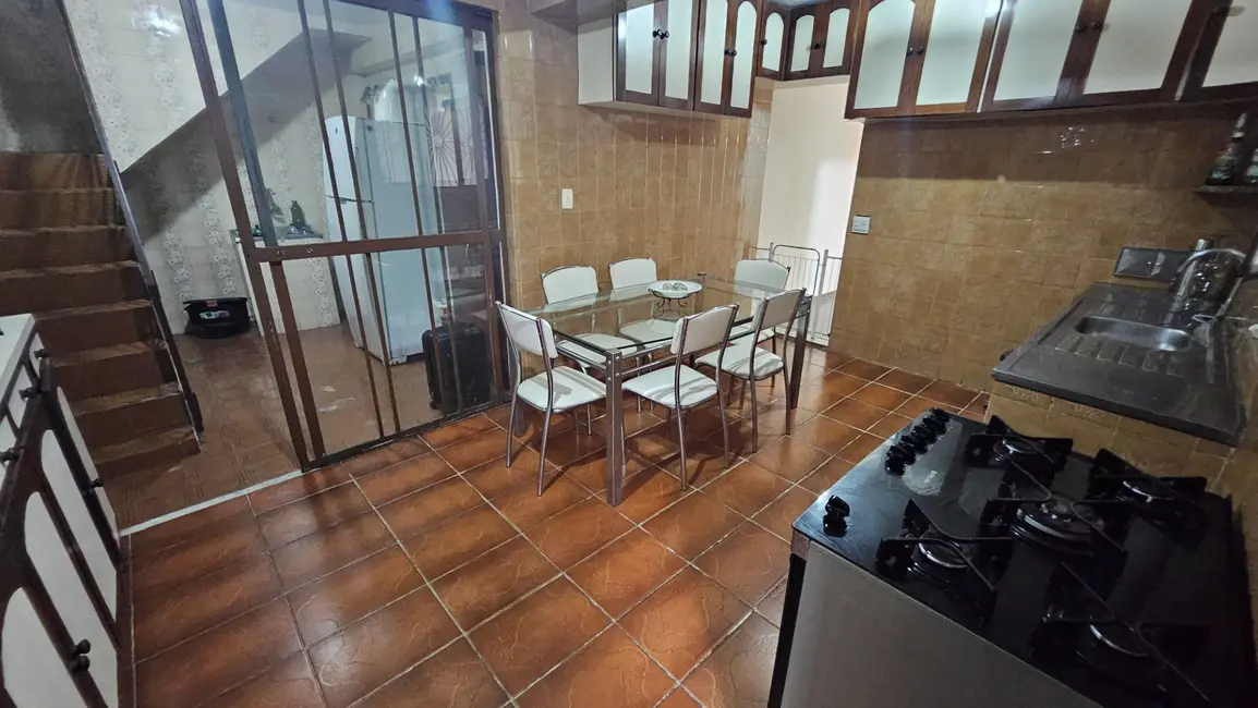 Casa com 5 quartos à venda, 400m2 em Parque Ulisses, Nova Iguacu - RJ - imagem 5 Foto 5 de Casa com 5 quartos à venda, 400m2 em Parque Ulisses, Nova Iguacu - RJ