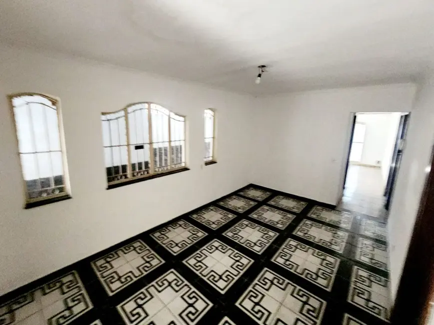 Casa com 3 quartos à venda e para alugar, 200m2 em Vila São Luis, Nova Iguacu - RJ - imagem 6 Foto 6 de Casa com 3 quartos à venda e para alugar, 200m2 em Vila São Luis, Nova Iguacu - RJ