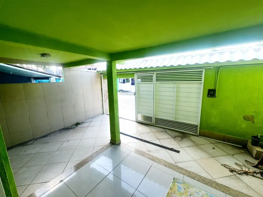 Casa com 3 quartos à venda, 120m2 em Centro, Nova Iguacu - RJ - imagem 4 Foto 4 de Casa com 3 quartos à venda, 120m2 em Centro, Nova Iguacu - RJ