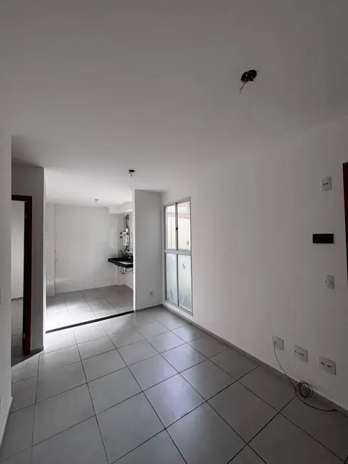 Foto 1 de Apartamento com 2 quartos para alugar, 44m2 em Jardim Canaã, Nova Iguacu - RJ