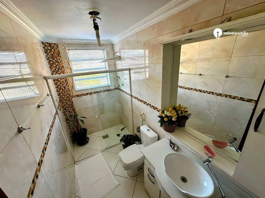 Apartamento com 3 quartos à venda e para alugar, 120m2 em Centro, Nilopolis - RJ - imagem 6 Foto 6 de Apartamento com 3 quartos à venda e para alugar, 120m2 em Centro, Nilopolis - RJ