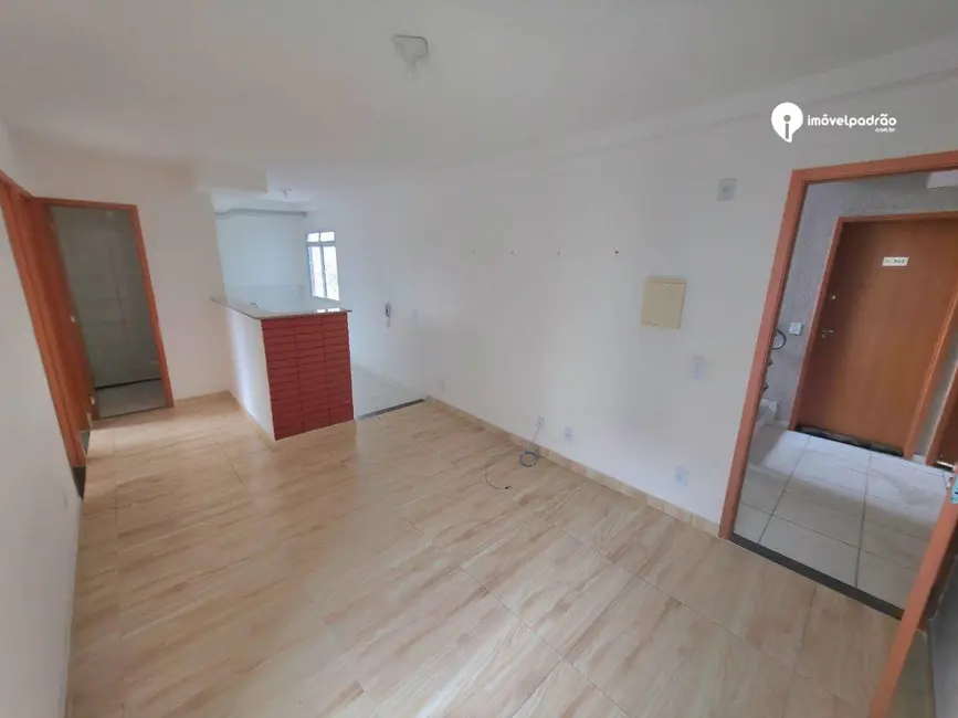 Foto 1 de Apartamento com 2 quartos para alugar, 45m2 em Santa Rita, Nova Iguacu - RJ