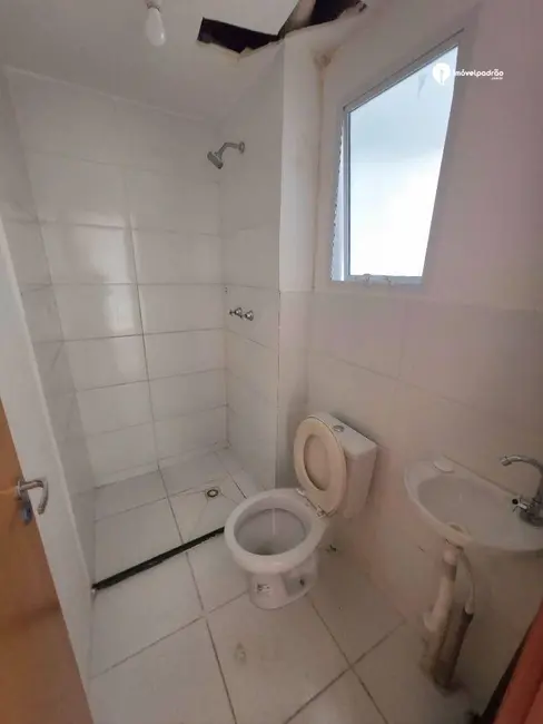 Foto 4 de Apartamento com 2 quartos para alugar, 45m2 em Santa Rita, Nova Iguacu - RJ