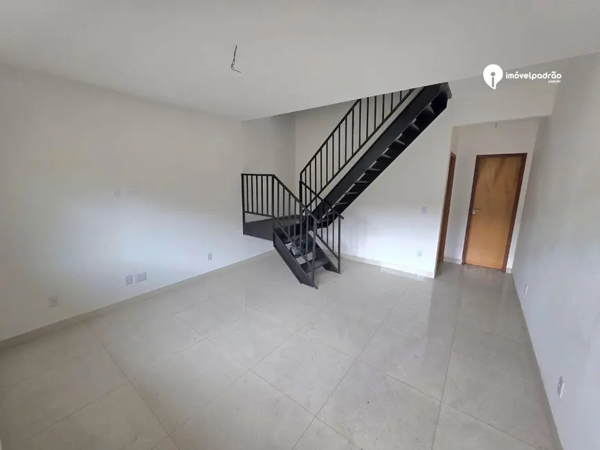 Foto 2 de Casa com 2 quartos à venda, 124m2 em Alvarez, Nova Iguacu - RJ