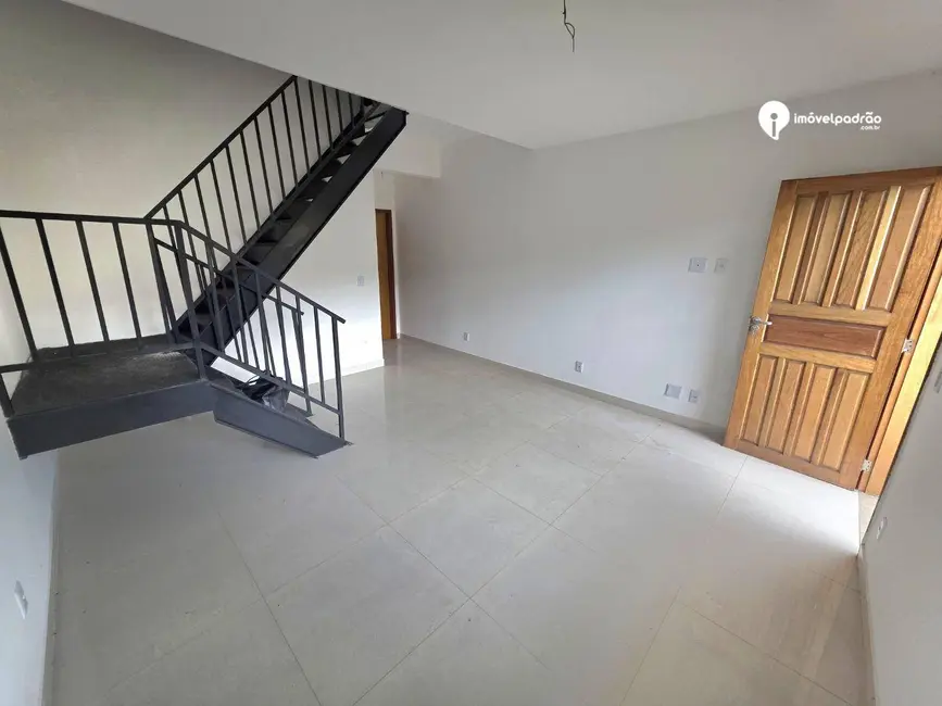 Foto 1 de Casa com 2 quartos à venda, 124m2 em Alvarez, Nova Iguacu - RJ
