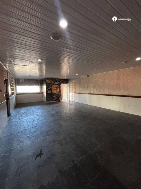 Foto 1 de Loja para alugar, 223m2 em Comendador Soares, Nova Iguacu - RJ