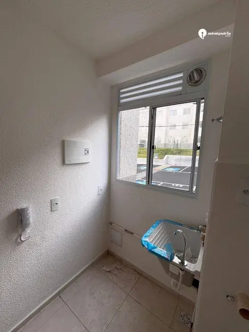 Foto 4 de Apartamento com 2 quartos para alugar, 41m2 em Jardim Alvorada, Nova Iguacu - RJ