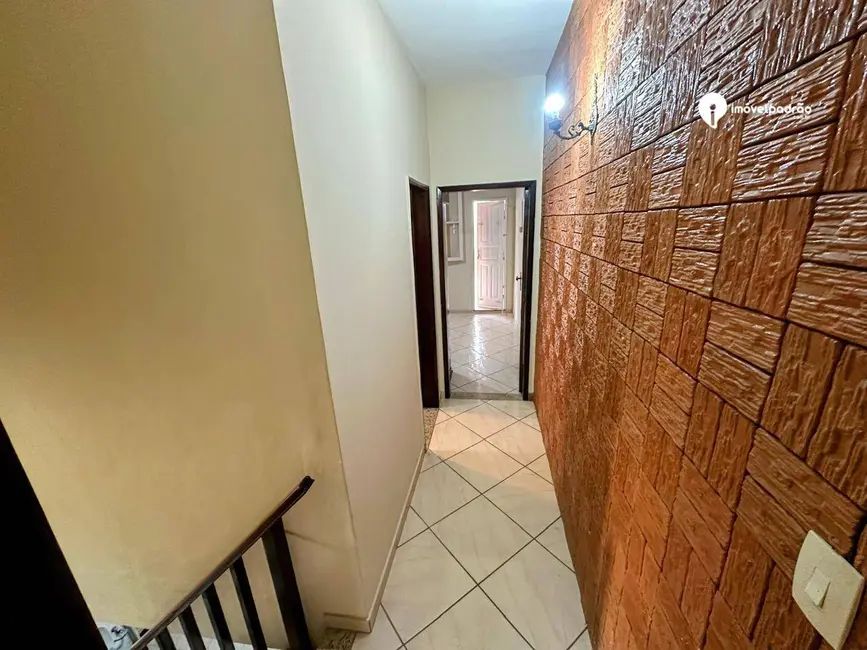 Casa com 3 quartos para alugar, 160m2 em Centro, Nova Iguacu - RJ - imagem 9 Foto 9 de Casa com 3 quartos para alugar, 160m2 em Centro, Nova Iguacu - RJ