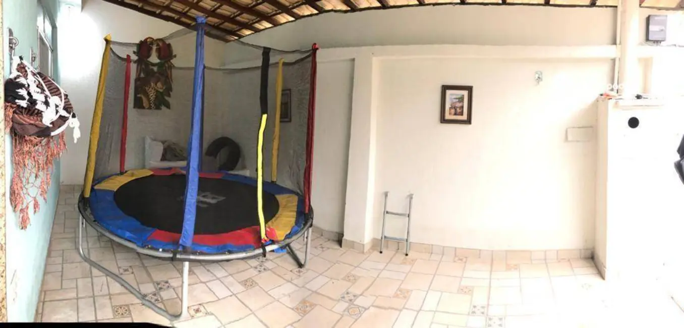 Casa com 2 quartos à venda, 350m2 em Jardim Pitoresco, Nova Iguacu - RJ - imagem 9 Foto 9 de Casa com 2 quartos à venda, 350m2 em Jardim Pitoresco, Nova Iguacu - RJ