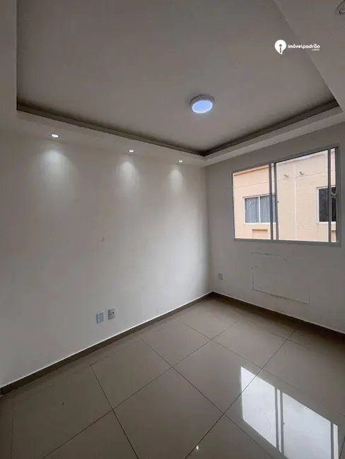 Foto 2 de Apartamento com 2 quartos para alugar, 45m2 em Floresta, Nova Iguacu - RJ