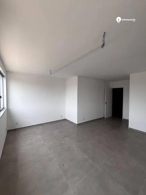 Foto 2 de Sala Comercial para alugar, 30m2 em Vila São Luis, Nova Iguacu - RJ