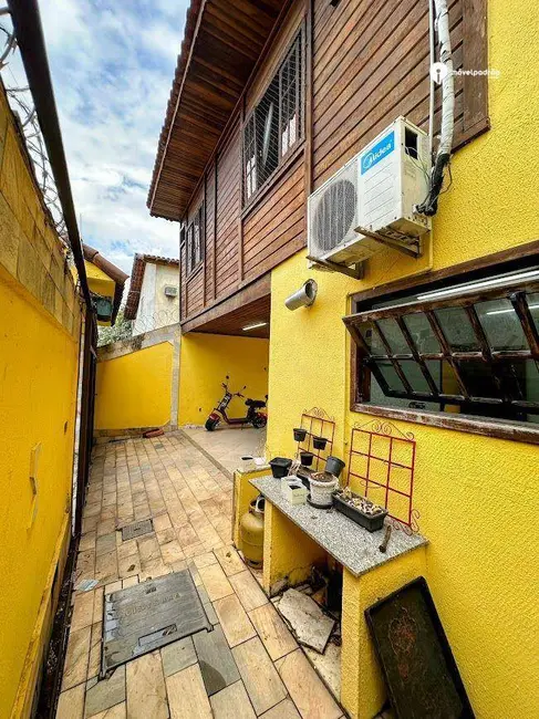Foto 5 de Casa com 3 quartos para alugar, 180m2 em Nova Iguacu - RJ
