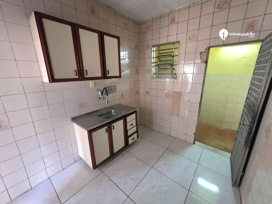 Foto 3 de Casa com 2 quartos para alugar, 80m2 em Centro, Nova Iguacu - RJ