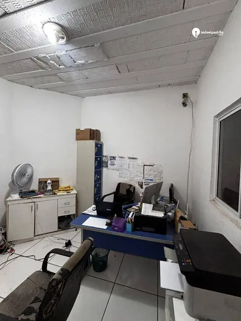 Foto 2 de Armazém / Galpão para alugar, 220m2 em Comendador Soares, Nova Iguacu - RJ