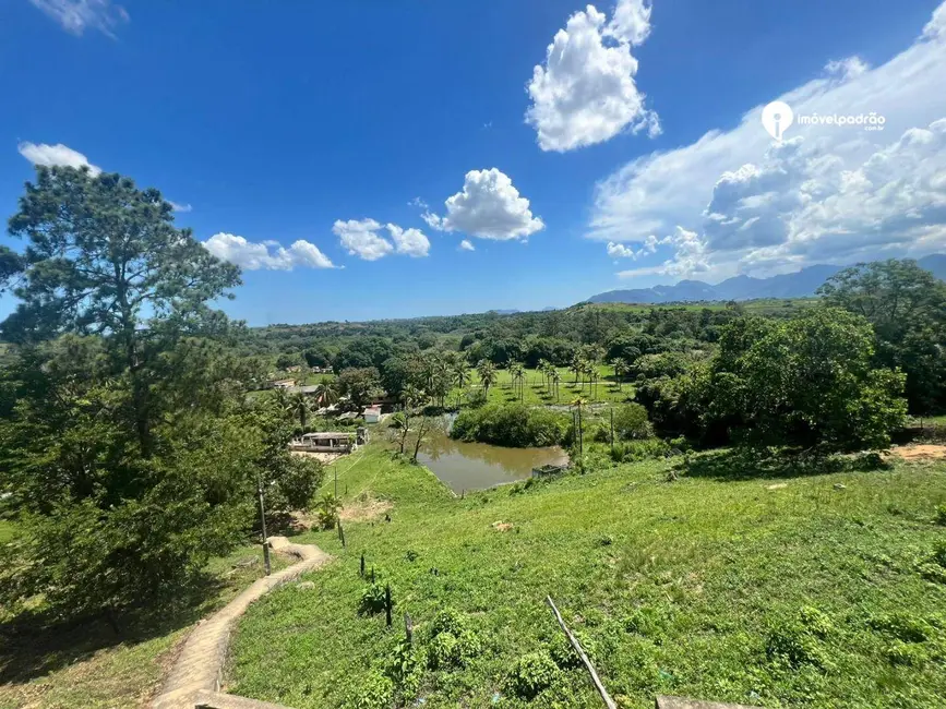 Foto 2 de Chácara com 3 quartos à venda, 136000m2 em Piranema, Seropedica - RJ