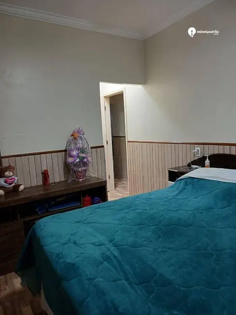 Casa com 2 quartos à venda, 300m2 em Jardim Guandu, Nova Iguacu - RJ - imagem 8 Foto 8 de Casa com 2 quartos à venda, 300m2 em Jardim Guandu, Nova Iguacu - RJ