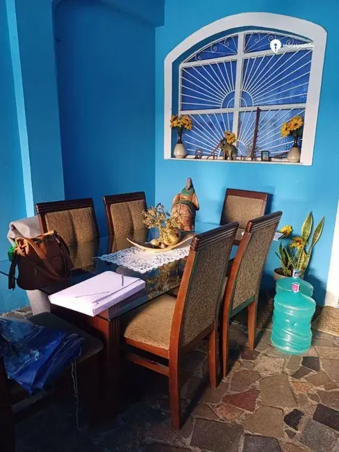 Casa com 5 quartos à venda, 1432m2 em Dom Rodrigo, Nova Iguacu - RJ - imagem 5 Foto 5 de Casa com 5 quartos à venda, 1432m2 em Dom Rodrigo, Nova Iguacu - RJ