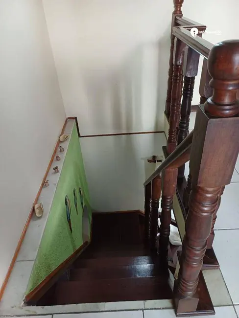 Casa com 5 quartos à venda, 1432m2 em Dom Rodrigo, Nova Iguacu - RJ - imagem 3 Foto 3 de Casa com 5 quartos à venda, 1432m2 em Dom Rodrigo, Nova Iguacu - RJ