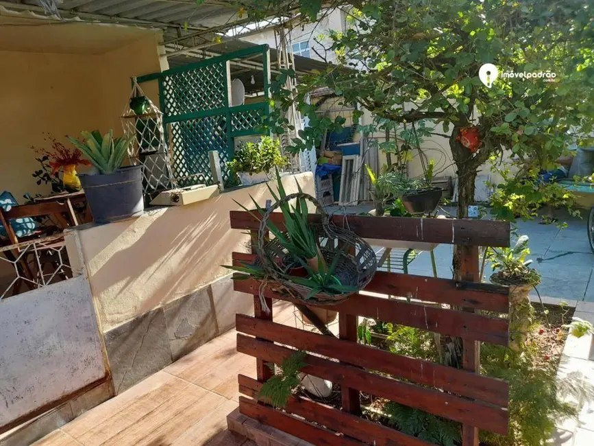 Foto 2 de Casa com 3 quartos à venda, 300m2 em São Vicente, Belford Roxo - RJ