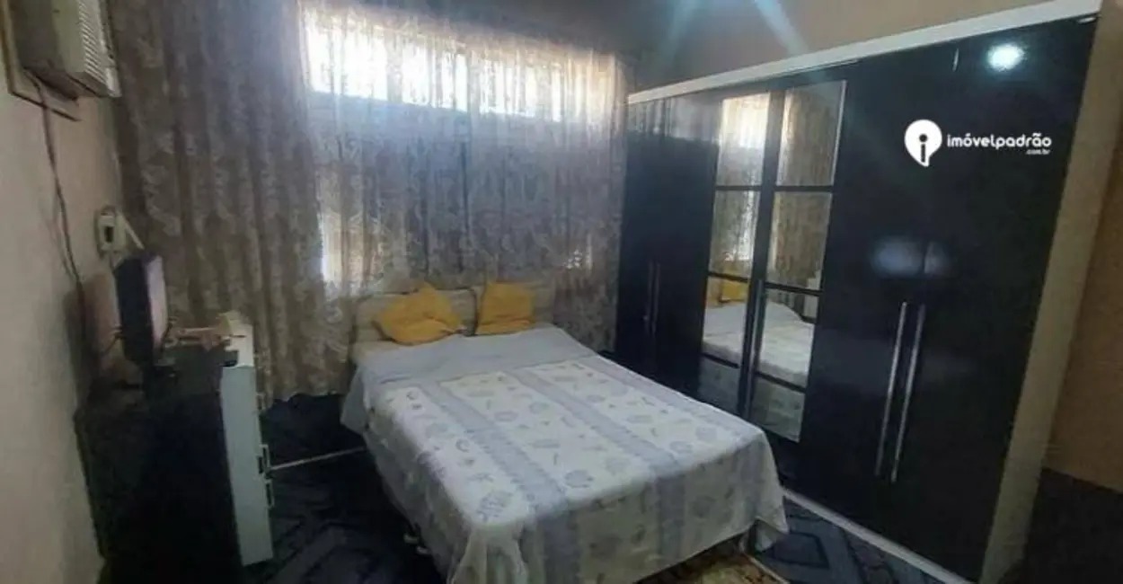 Foto 4 de Casa com 2 quartos à venda, 192m2 em Bangu, Rio De Janeiro - RJ